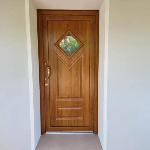 Porta d'ingresso finto legno